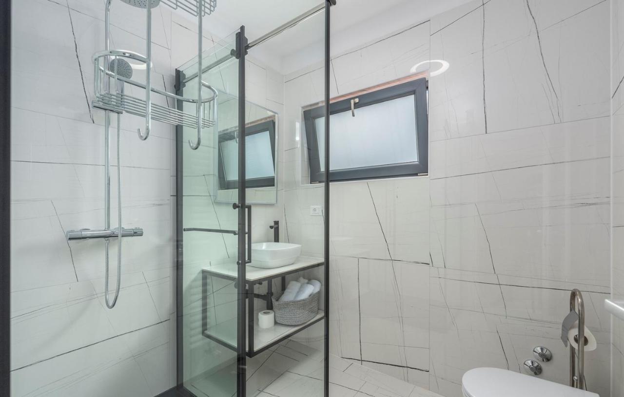 Apartments Zrnic ポレッチ 部屋 写真